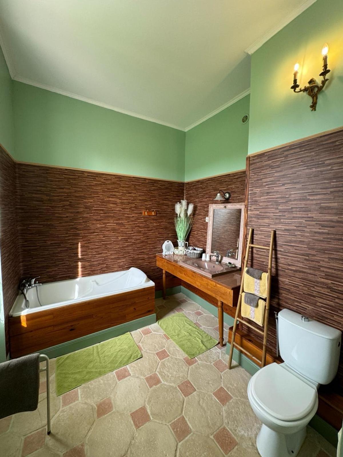 Domaine De L'Orangerie Du Chateau De Motteville Chambres D'Hotes Chambre photo